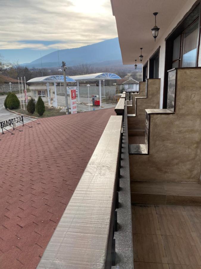 Семеен Хотел Конака Asenovgrad Exterior photo
