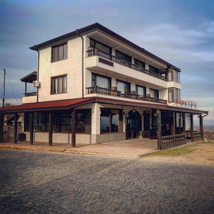 Семеен Хотел Конака Asenovgrad Exterior photo
